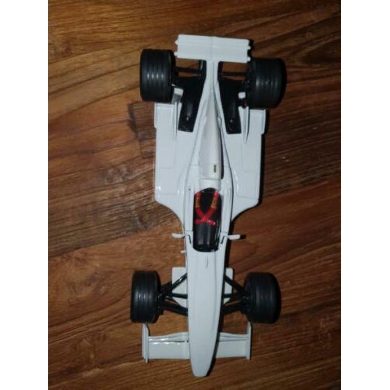 David Coulthard f1, 3 x 1.18 en 1 x 1.24 witte auto