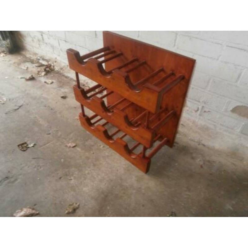 brocante ,vintage wijnrek/wijn rek