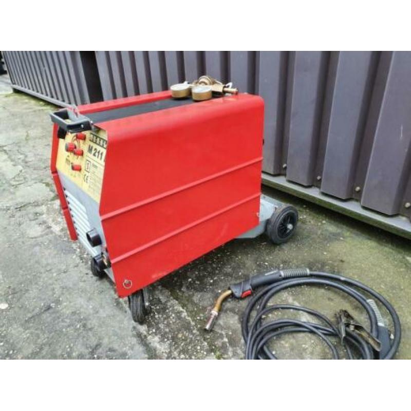 Merkle M211 K Mig mag lasapparaat op 400 volt en 230 volt