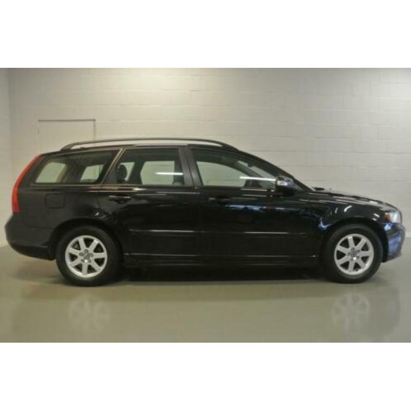 Volvo V50 1.8 Momentum /ECC/ Cruise/ Trekhaak/ Xenon/ bj. 20