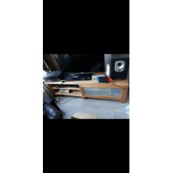 Houten werktafels, tv meubel en salontafel