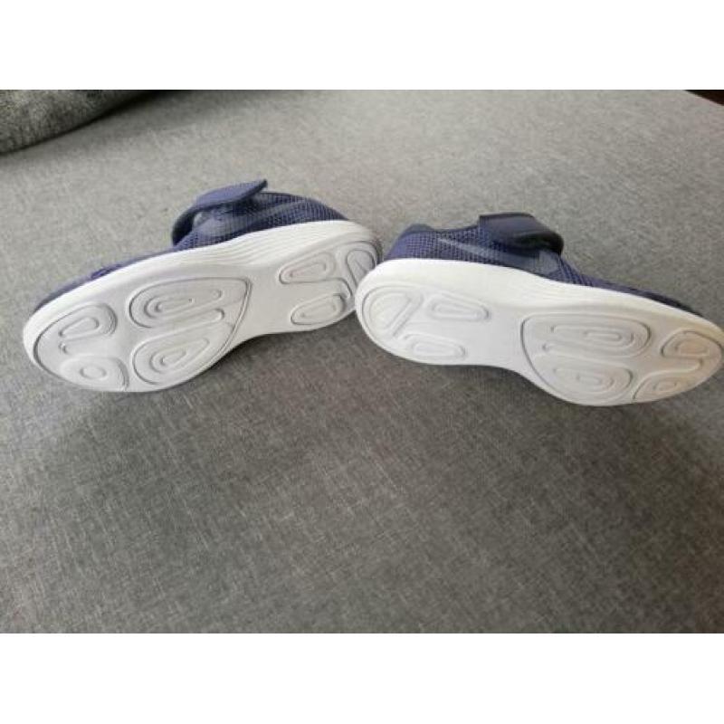 Nieuwe Nike schoenen maat 26