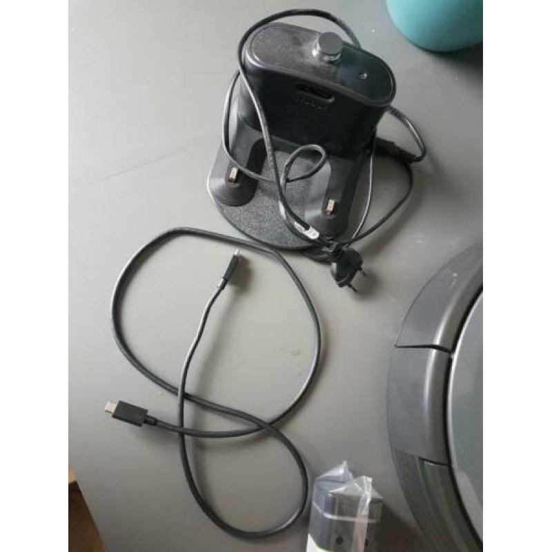 Roomba robotstofzuiger type 681