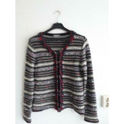 Vest Geisha M oksel-oksell. 52 cm 2 weken gedragen ALS NIEUW