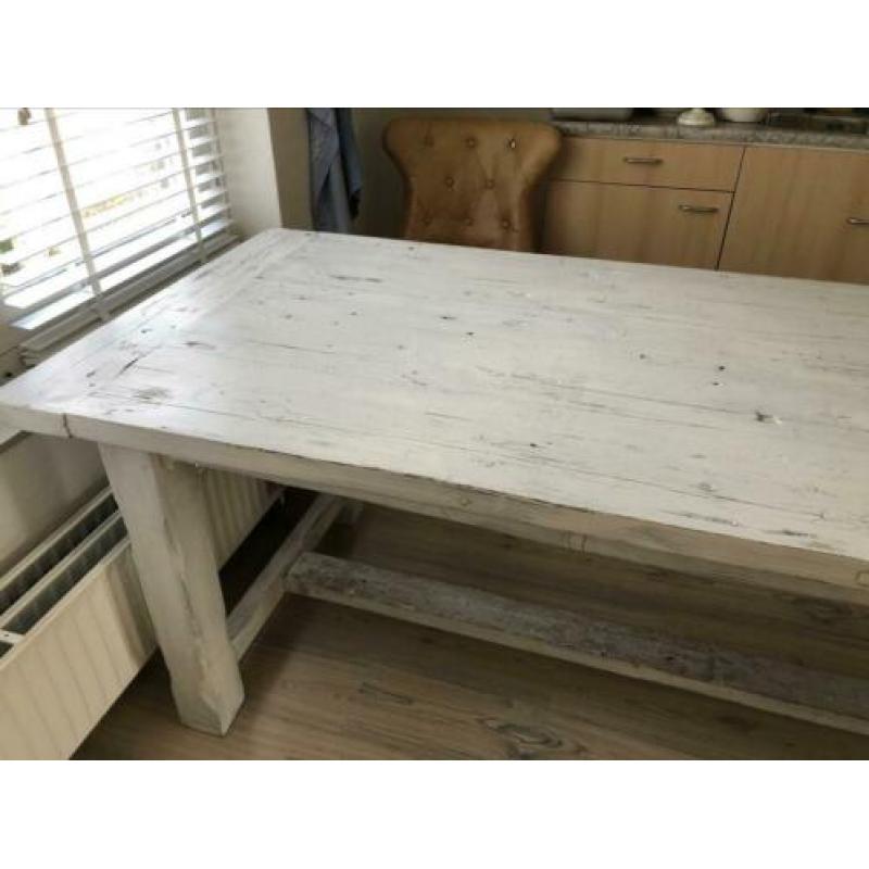 Oude houten tafel