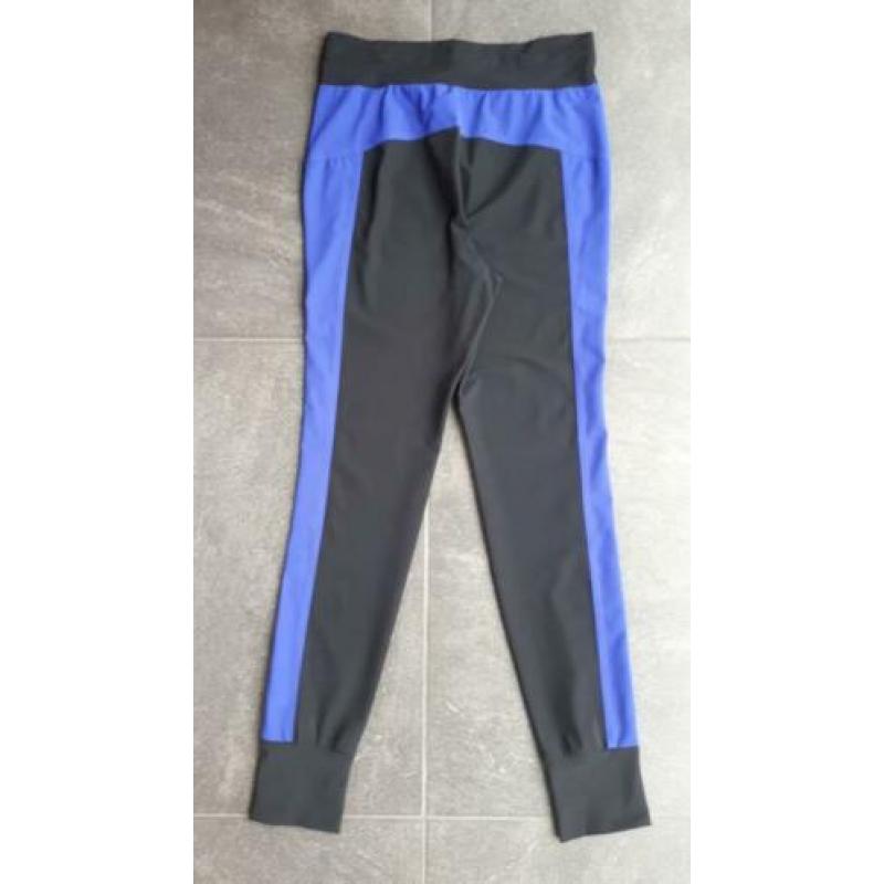 Penn & Ink broek travelstof zwart/paars