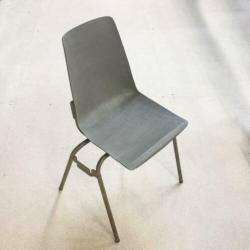 199 Leger stapelstoelen Soesterberg vintage stoel retro 115