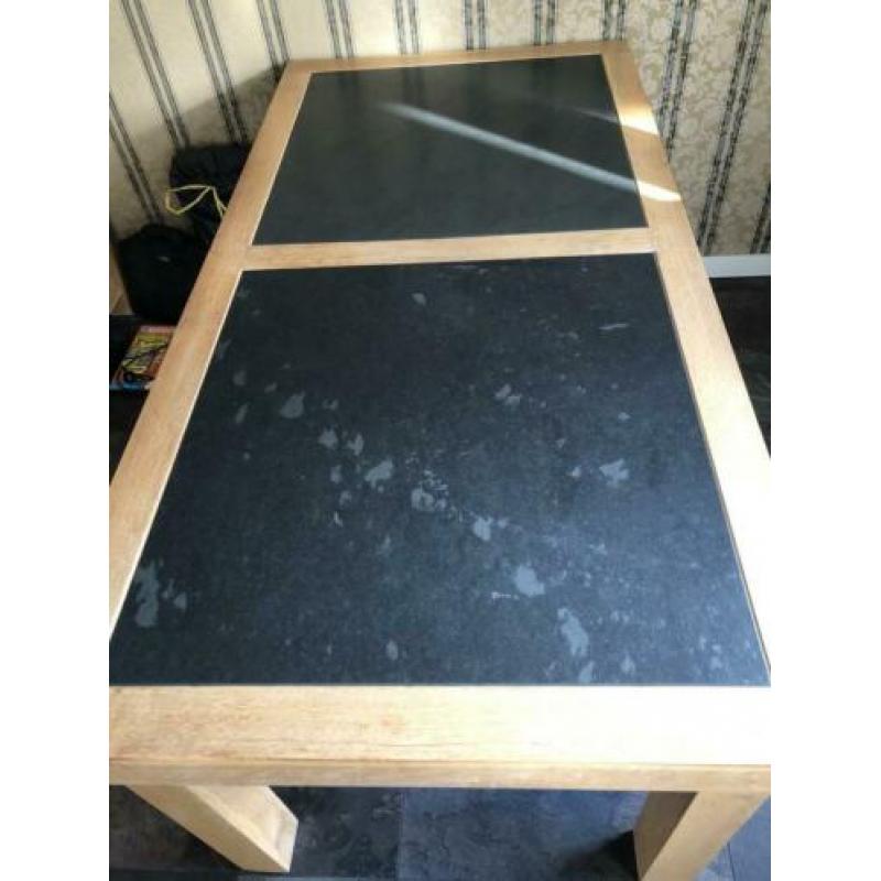 Eettafel blank eiken met lei steen