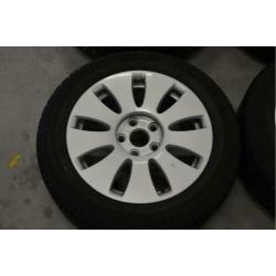 16" Audi A4 Velgen 5x112 ET42 Zilver + Winterbanden