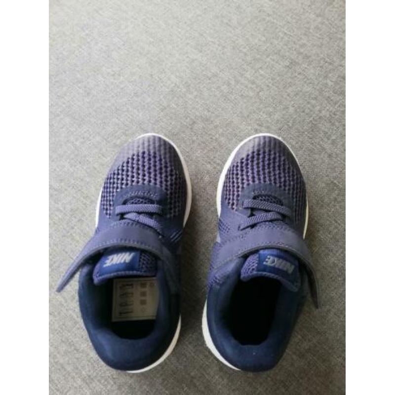 Nieuwe Nike schoenen maat 26
