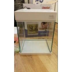 Classica Qubic 2 LED nano aquarium 17L + veel kunstplantjes!