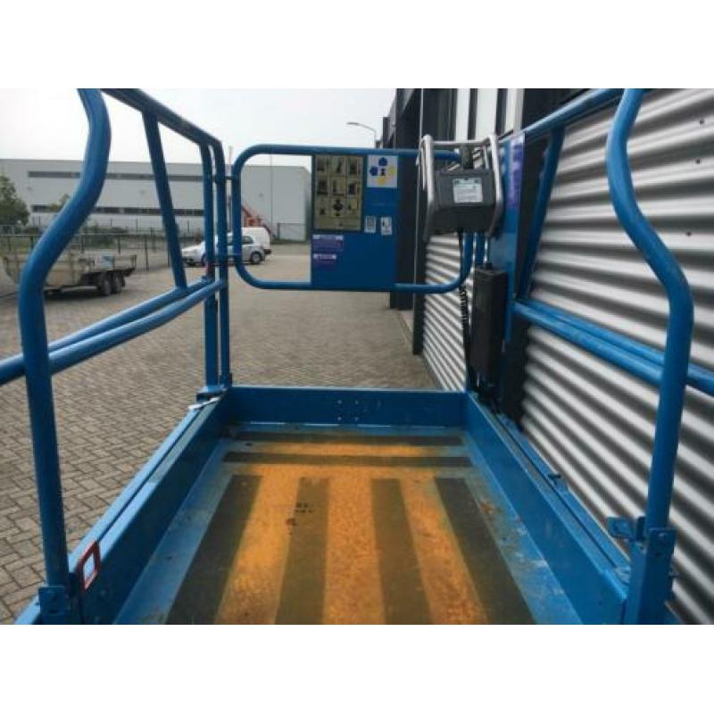 Genie GS2046 hoogwerker schaarhoogwerker 2001 (bj 2001)