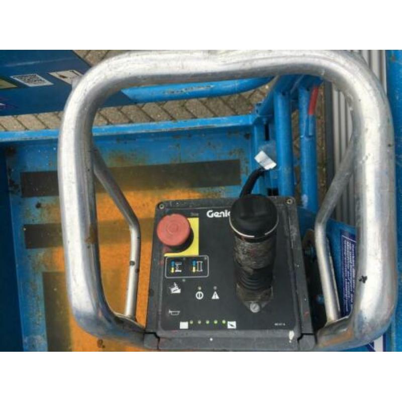Genie GS2046 hoogwerker schaarhoogwerker 2001 (bj 2001)