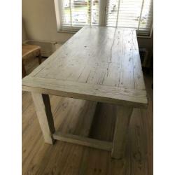 Oude houten tafel