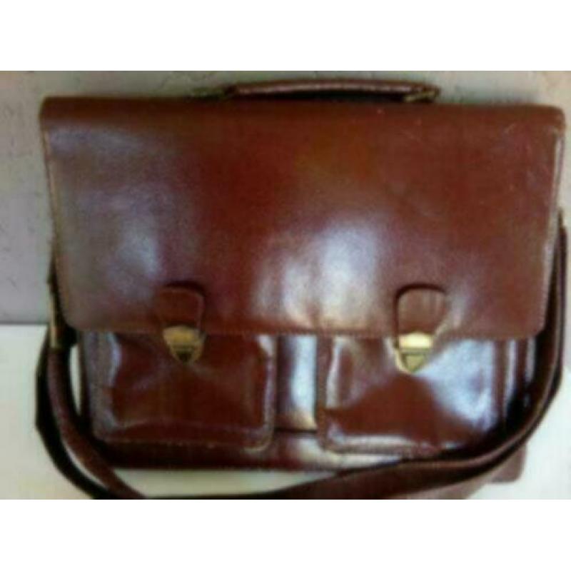 Mooie vintage leren leer tas schoudertas bruin 35x30x6