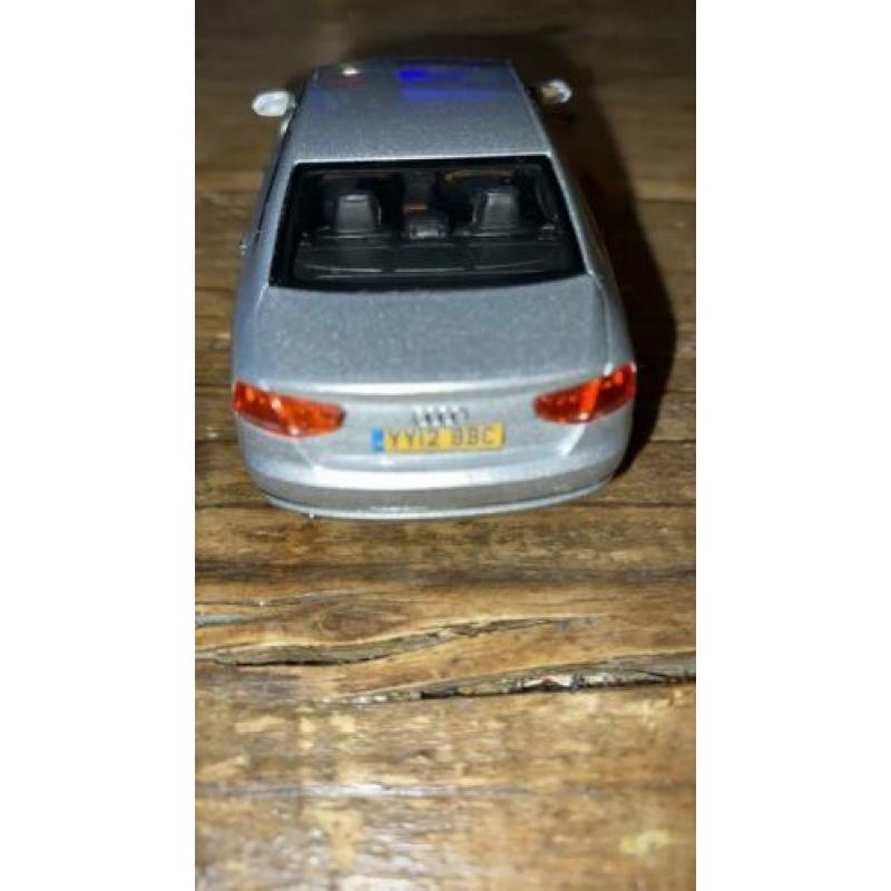 Audi A8 Kyosho 1/43
