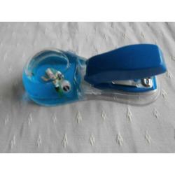Kinder nietmachine vogelbek waveboard skateboard in water