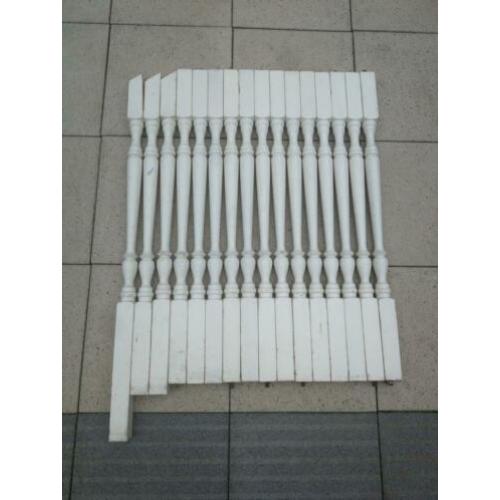 Paaltjes trap / balustrade 16 stuks