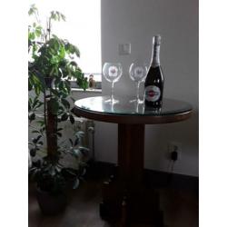 12 Martini glazen op voet, Martiniglazen