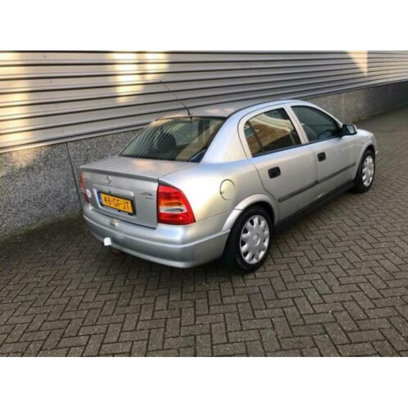 Opel Astra 1.8-16V Comfort AIRCO, NAP, 1e eigenaar, NWE APK