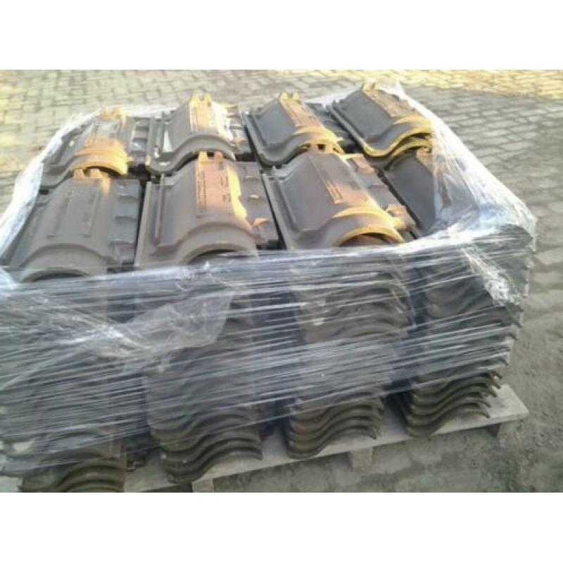 OVH holle dakpannen Meyer-Holsen 88 stuks € 0,45 p/st