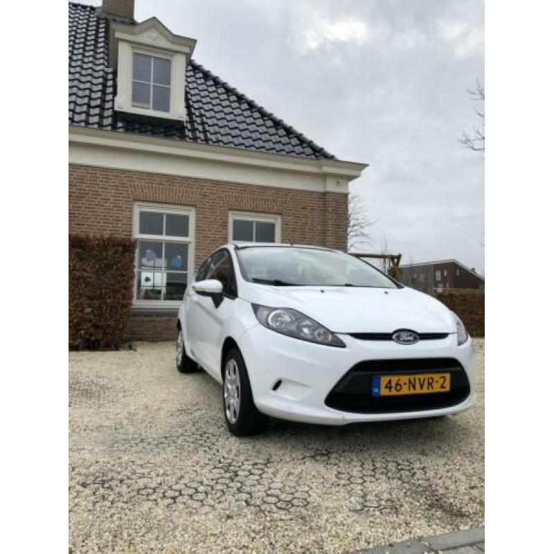 Ford Fiesta 1.25 2010 Airco/Parkeersensor/NW distributieriem