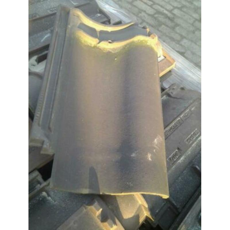 OVH holle dakpannen Meyer-Holsen 88 stuks € 0,45 p/st