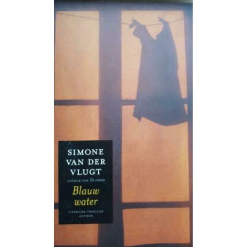 Simone van der Vlugt- Blauw water