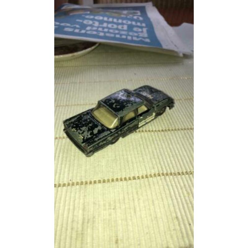 Dinky Toy Ford Fairlane