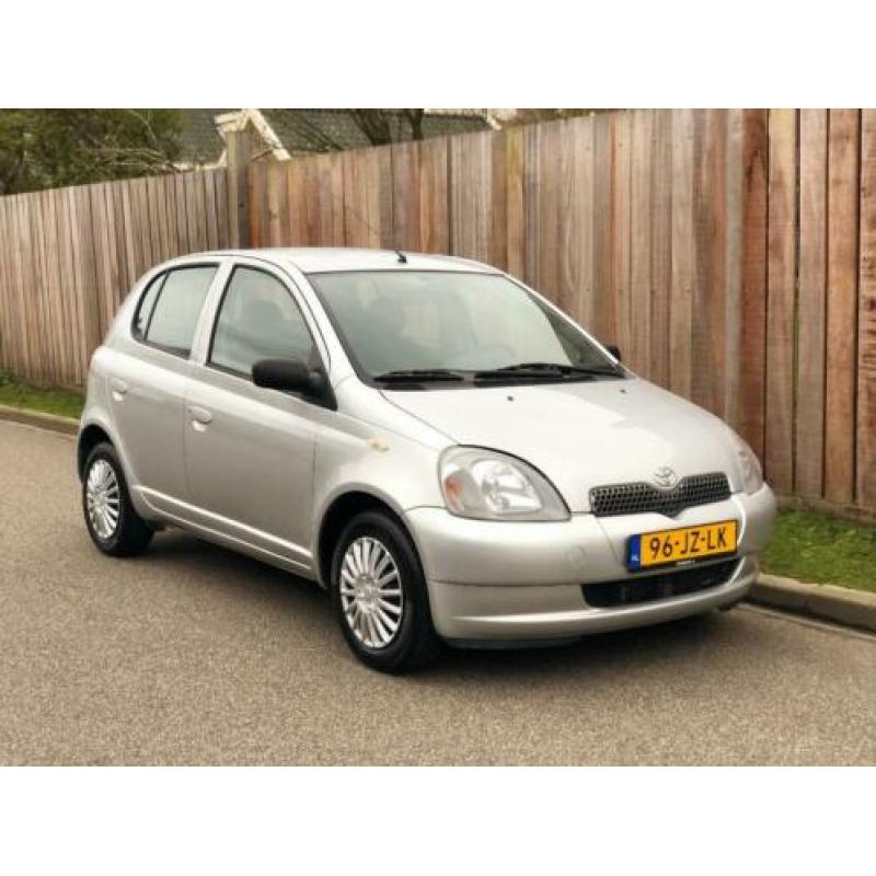 Toyota Yaris GERESERVEERD!!!