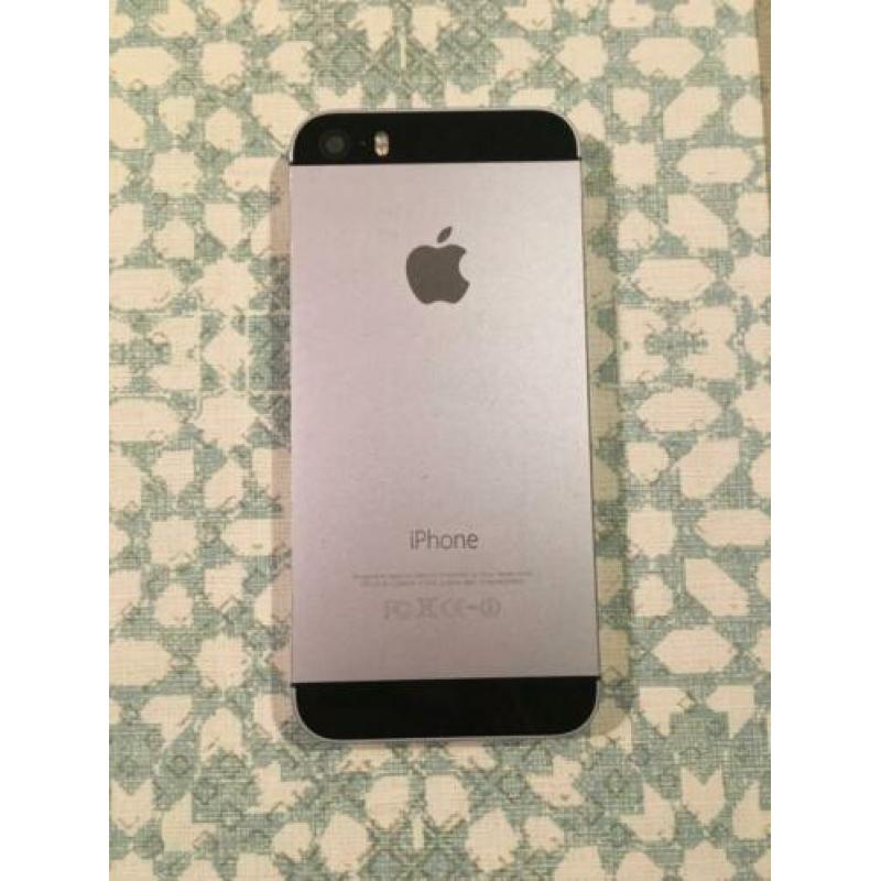 Iphone 5s met hoesjes