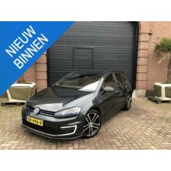 Volkswagen Golf 1.4 TSI GTE + Panoramadak + Navi + Leder + P