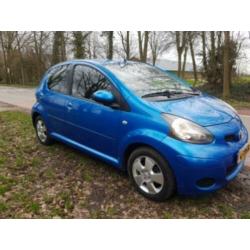 Toyota Aygo 1.0 12V Vvt-i 5DRS 2010 Blauw 91.463 KM.