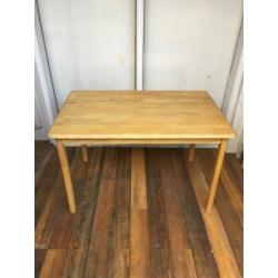 Tafel met 4 stoelen | Scandinavisch | nieuwprijs €200 nu €95