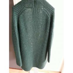 Closed vest