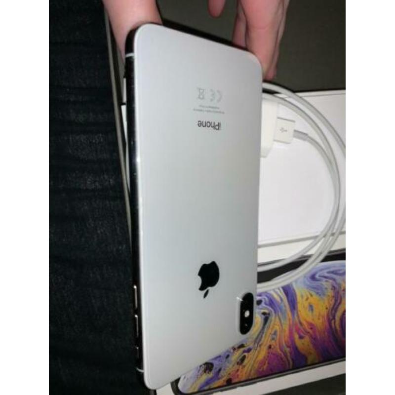 Iphone xs max 64 gb silver