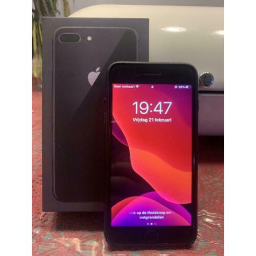 iPhone 8 Plus 64gb Spacegrey inc lederen hoesje screenprotec