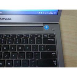 Laptop Samsung 5-Serie-535U3C/8Gb/Wifi/Usb3/HDMI/W10/SSD