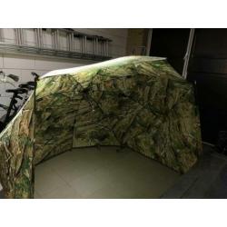 Vis paraplu brolly 50” met stormpalen en haringen