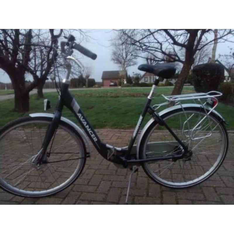 mooie avancer damesfiets