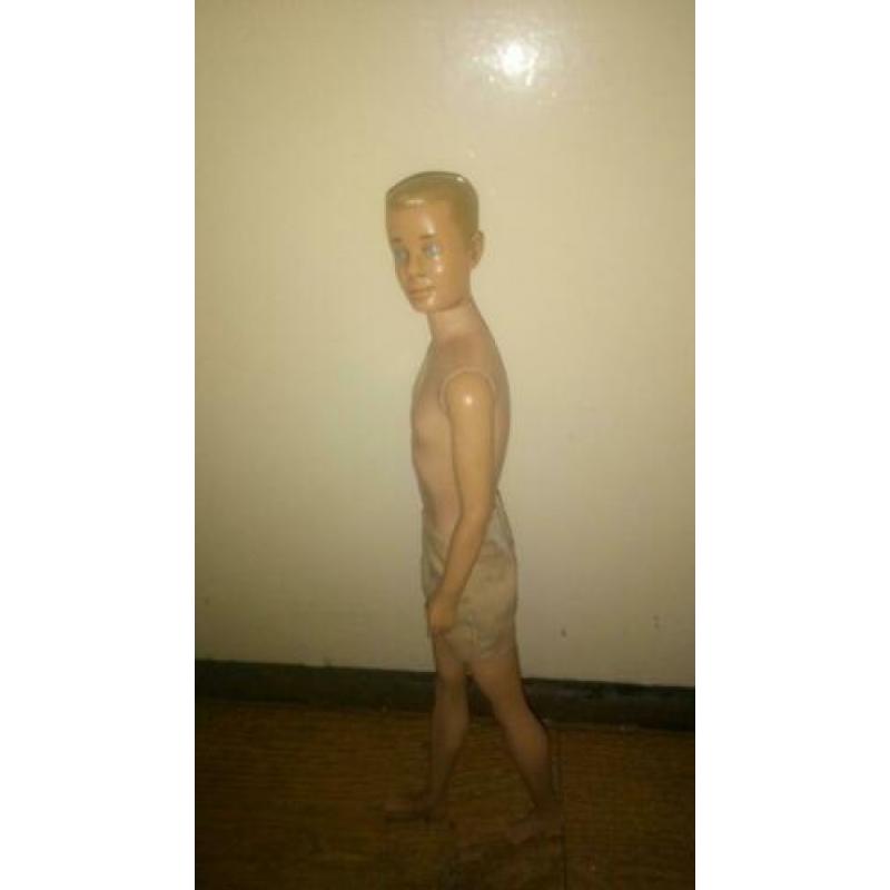 barbie van mattel uit 1960: Ken japan