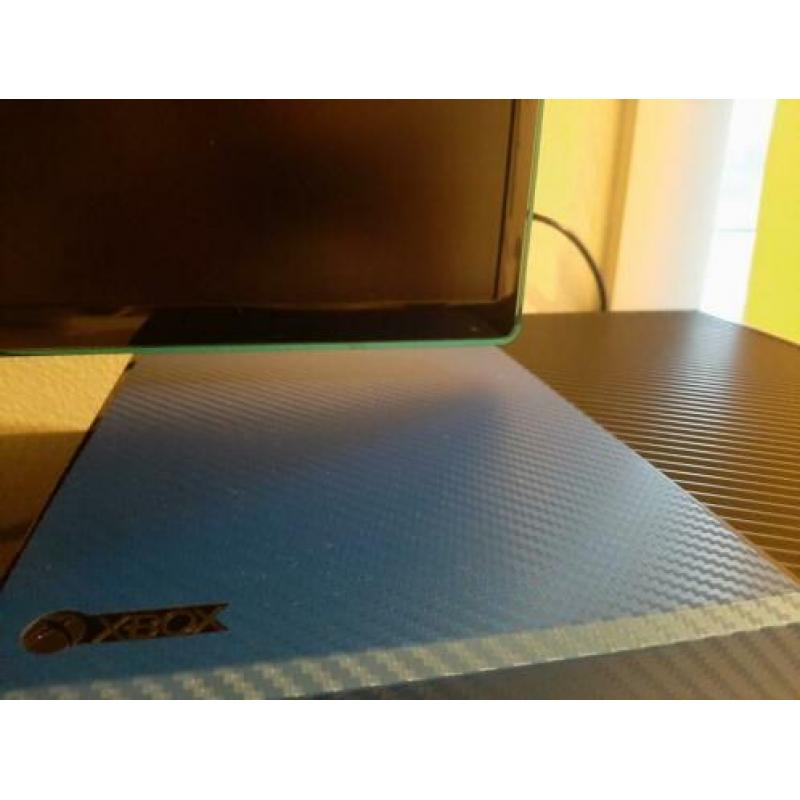 ZGAN Xbox one 500GB zwart / blauwe wrap