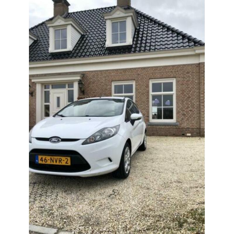 Ford Fiesta 1.25 2010 Airco/Parkeersensor/NW distributieriem