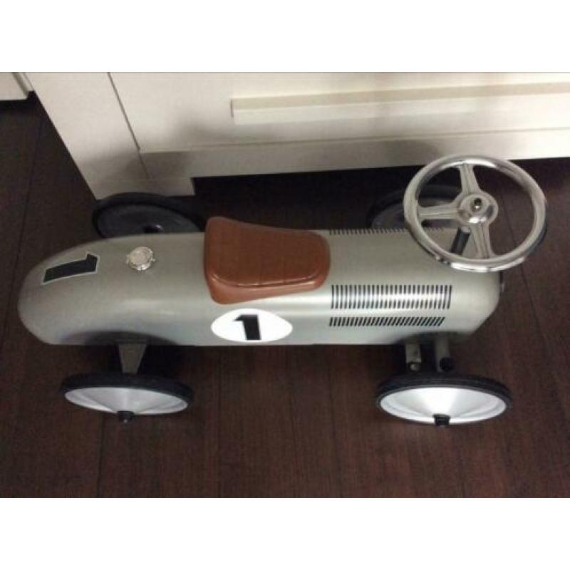 Retro loopauto zilver