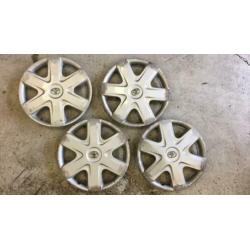 Set originele 14 inch Toyota wieldoppen