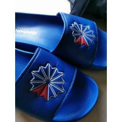 Reebok slippers blauw, zgan. 40 / 40,5