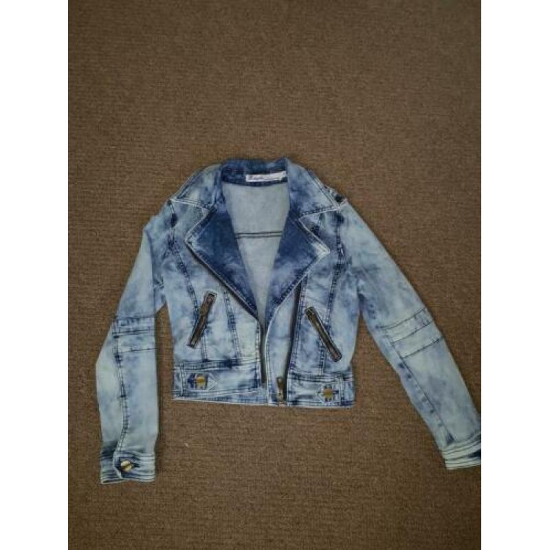 Partij kinderkleding mt 122/128