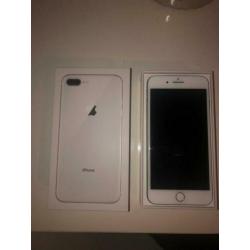 iPhone 8+ zilver