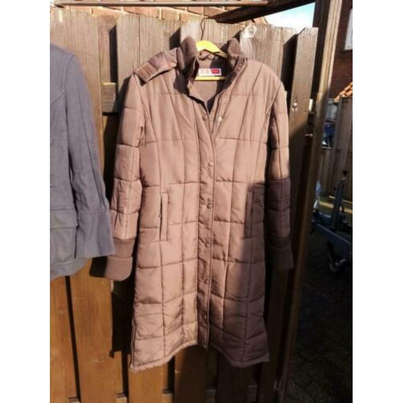 Kleding 500 stuks 2dehands