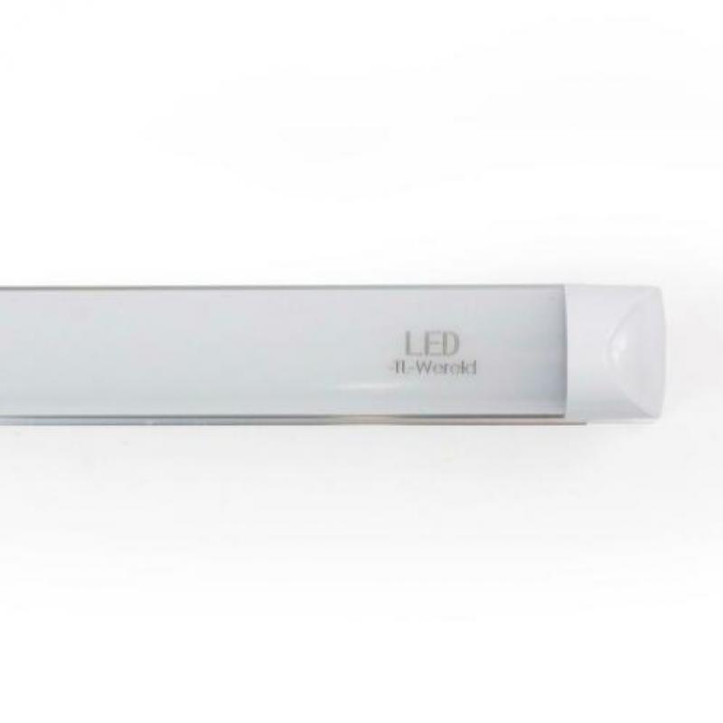 Led TL armatuur t8 120 cm warm-wit 7 stuks 1 maand gebruikt!